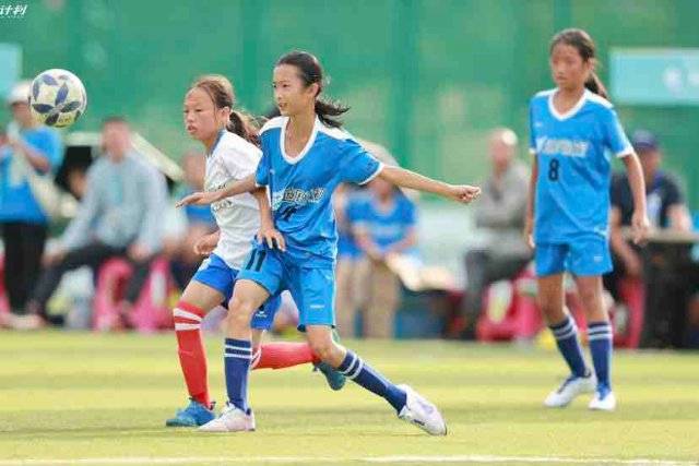 萨林杰18+20沈梓捷20分深圳力克北京 方硕19+7